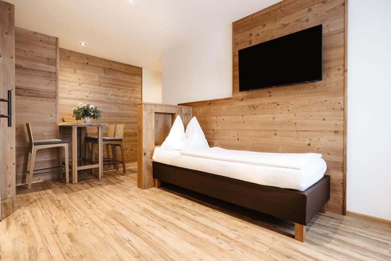 Embacher Sporthotel Екстериор снимка